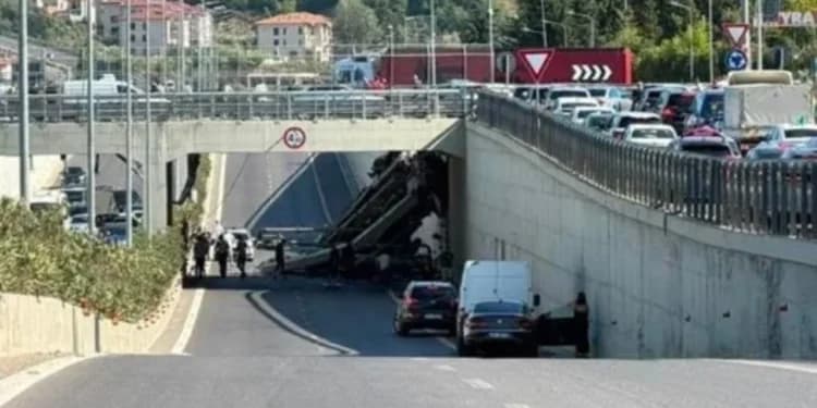Policia reagon për aksidentin me dy viktima te rrethrrotullimi i TEG: Janë shtetas të huaj