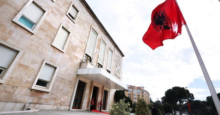 Ligj i ri: Çdo agjenci shtetërore kalon filtër kostoje para se të krijohet